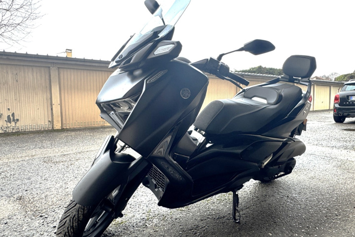 YAMAHA X-MAX